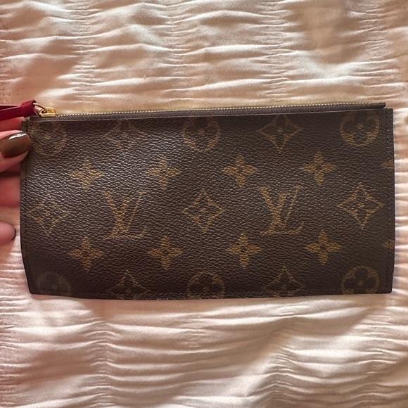 Authentic Louis Vuitton zipper wallet - Picture 1 of 3
